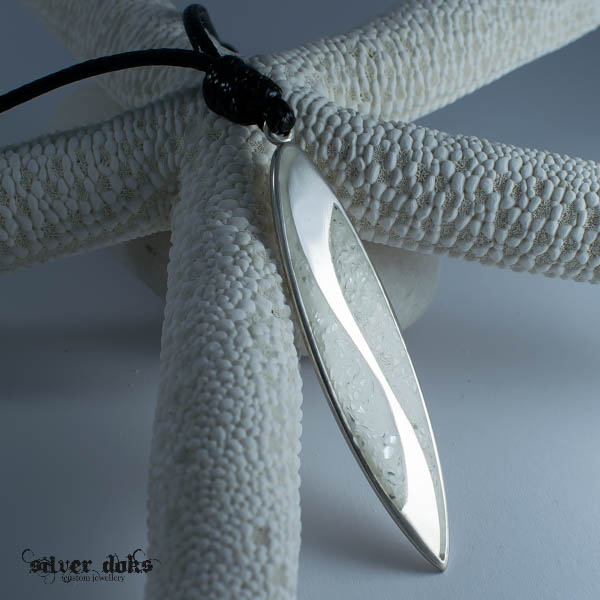 P134-silver-surf-medalion (2).jpg